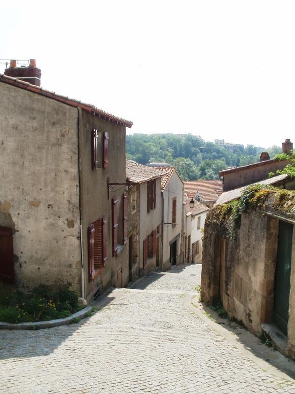 Ternelia Henri IV Hotel Clisson Exterior photo